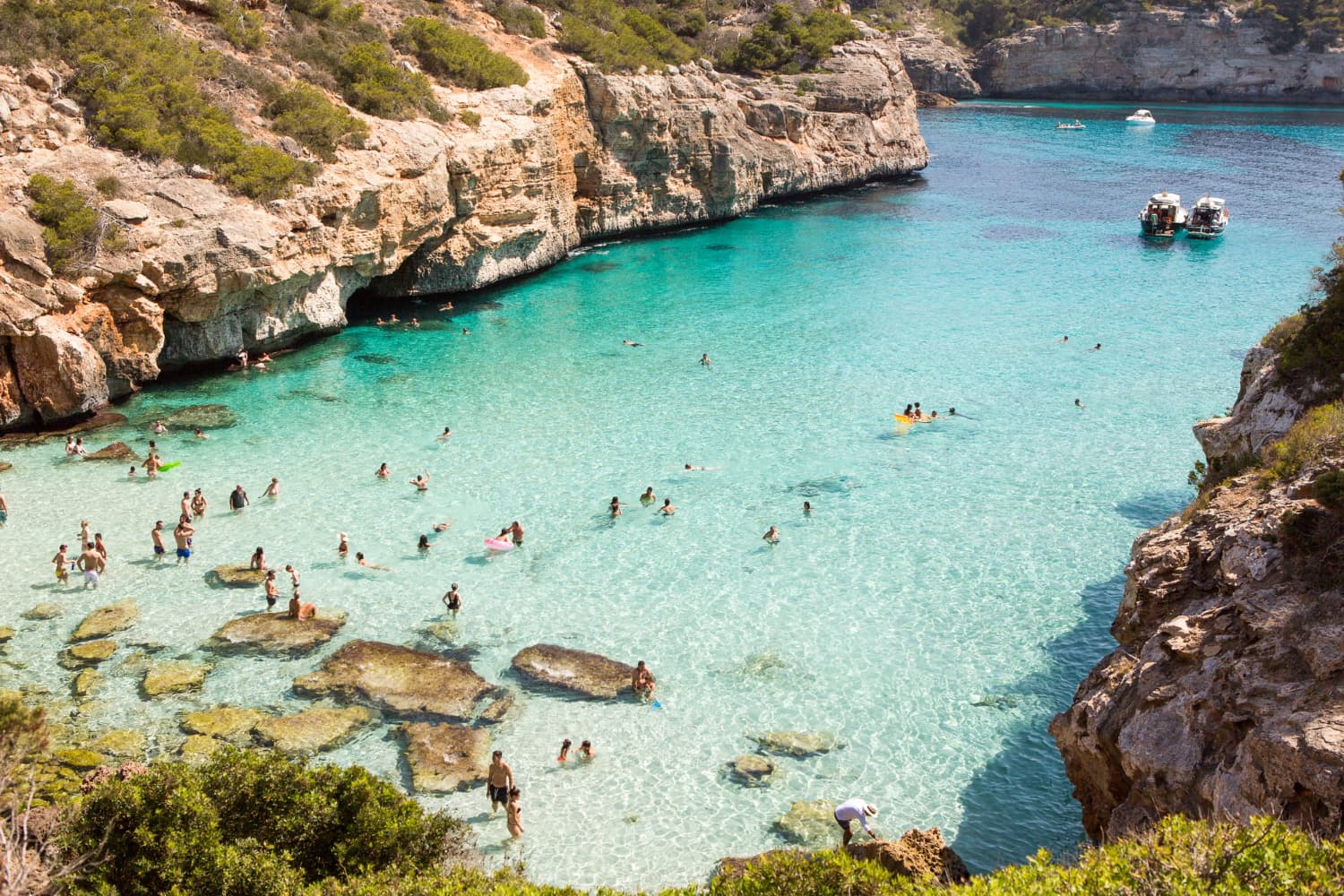 Agua transparente en Baleares
